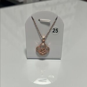 Elegant Rose Gold Pendant Necklace